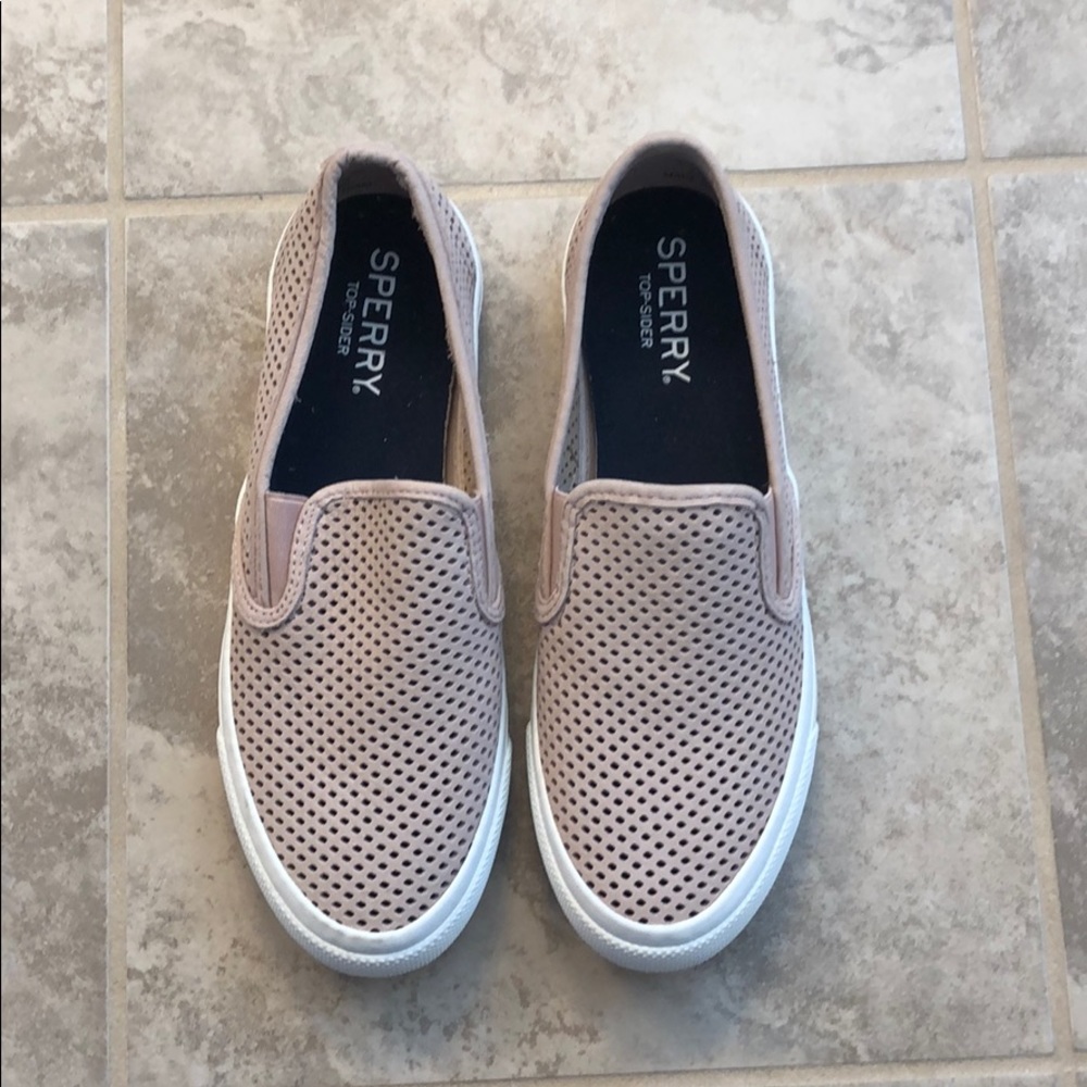Sperry slip on shoes